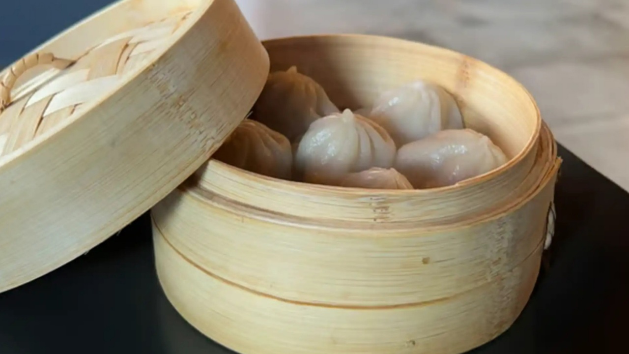 Pork Xiao Long Bao(6) — Hokkaido Ramen House Evansville